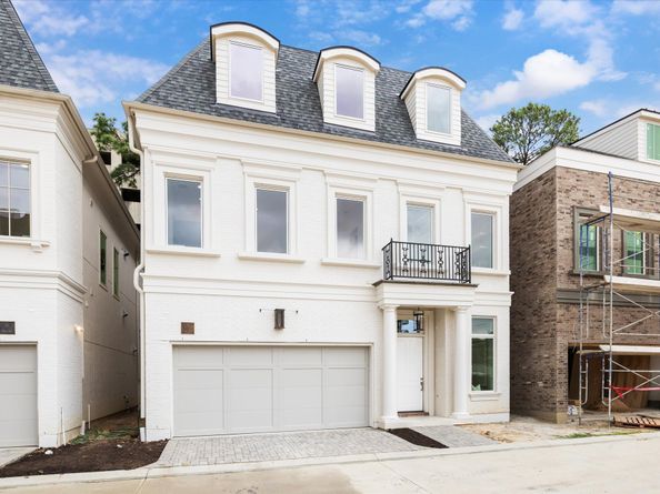 10 Wentworth Square Avenue, Houston TX 77027