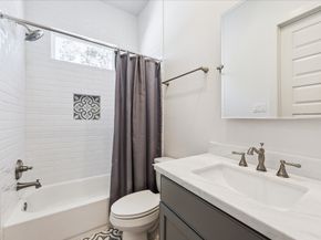 411 W 24th Street, Houston TX 77008