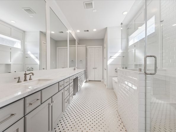 411 W 24th Street, Houston TX 77008