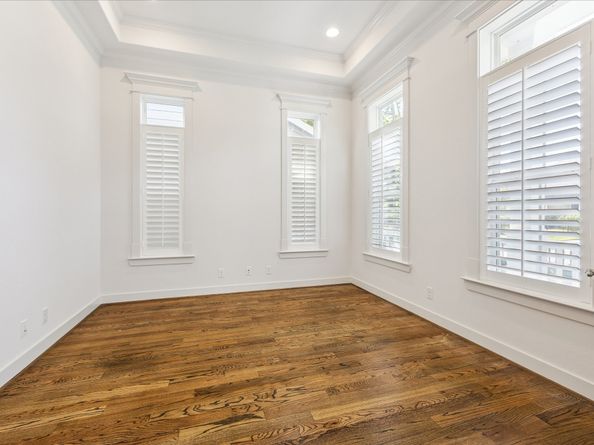 411 W 24th Street, Houston TX 77008
