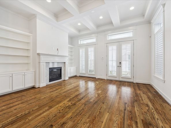 411 W 24th Street, Houston TX 77008