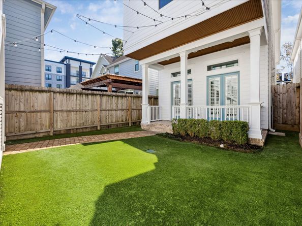 411 W 24th Street, Houston TX 77008