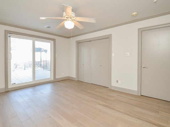 6 River Hollow Lane, Houston TX 77027