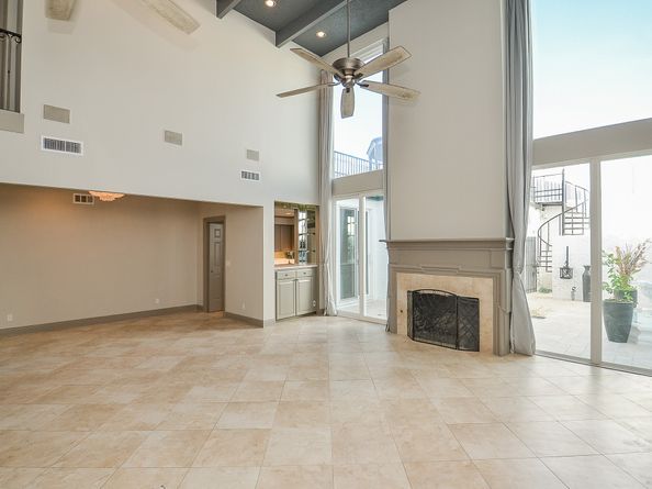 6 River Hollow Lane, Houston TX 77027