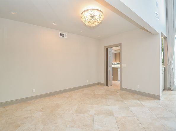 6 River Hollow Lane, Houston TX 77027
