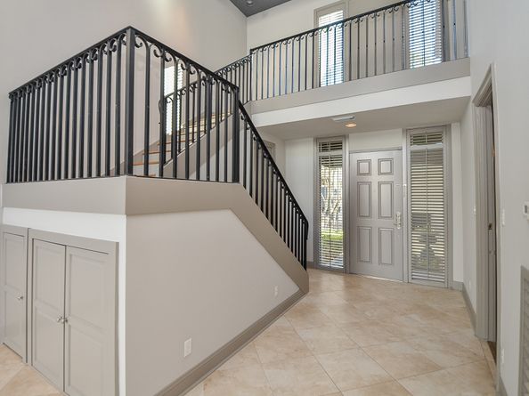 6 River Hollow Lane, Houston TX 77027