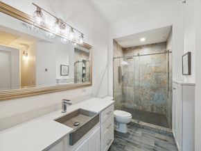 1901 Post Oak Boulevard 4304, Houston TX 77056