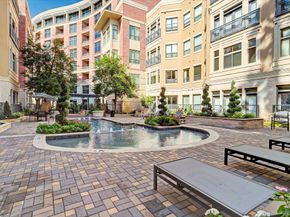 1901 Post Oak Boulevard 4304, Houston TX 77056