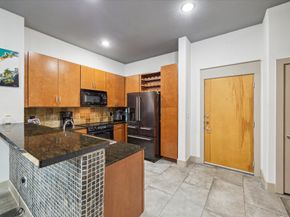 1901 Post Oak Boulevard 4304, Houston TX 77056