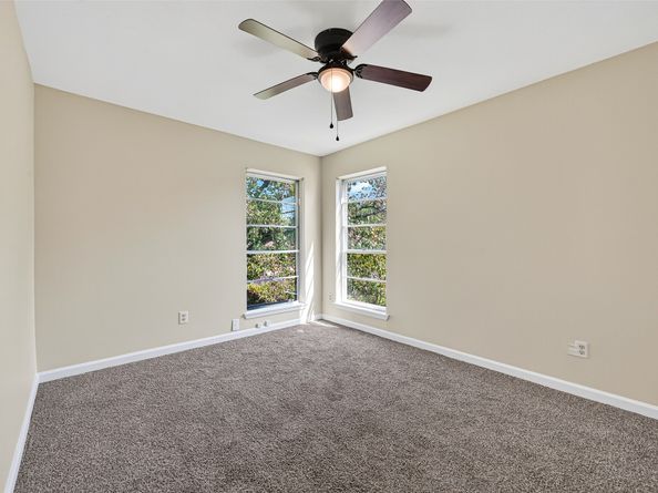 813 Lakeview Drive, Sugar Land TX 77498