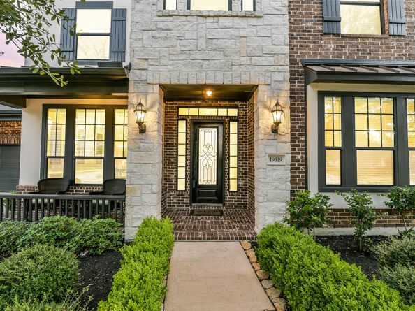 19519 Lighted Hill Court, Cypress TX 77433
