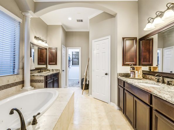 19519 Lighted Hill Court, Cypress TX 77433