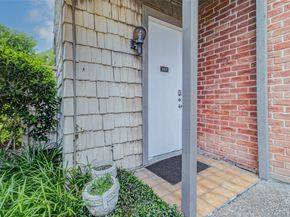 2829 Timmons Lane 167, Houston TX 77027