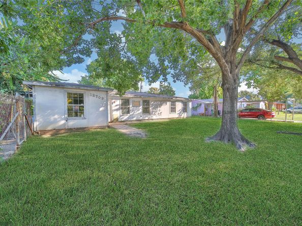 12709 Powell Lane, Houston TX 77015