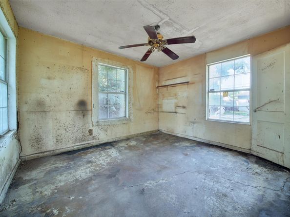 12709 Powell Lane, Houston TX 77015