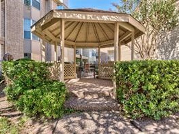 12550 Whittington Drive 814, Houston TX 77077