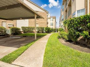 12550 Whittington Drive 814, Houston TX 77077