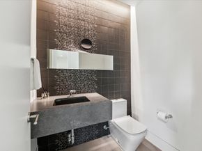 5686 Bayou Glen Road, Houston TX 77056