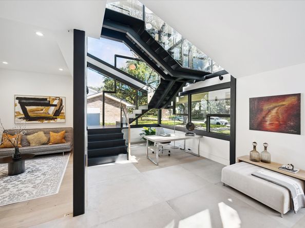 5686 Bayou Glen Road, Houston TX 77056