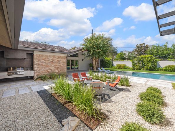 5686 Bayou Glen Road, Houston TX 77056