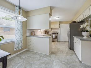 5114 Kinglet Street, Houston TX 77035