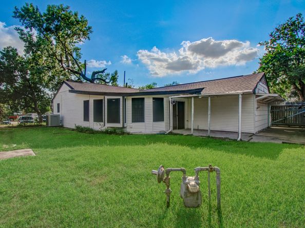 10303 Filey Court, Houston TX 77013
