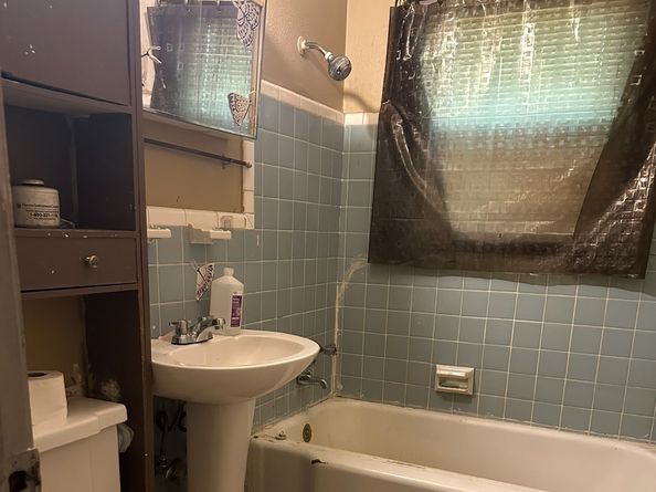 6003 Southmont Street, Houston TX 77033