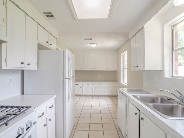 7219 Willowtex Drive, Houston TX 77396