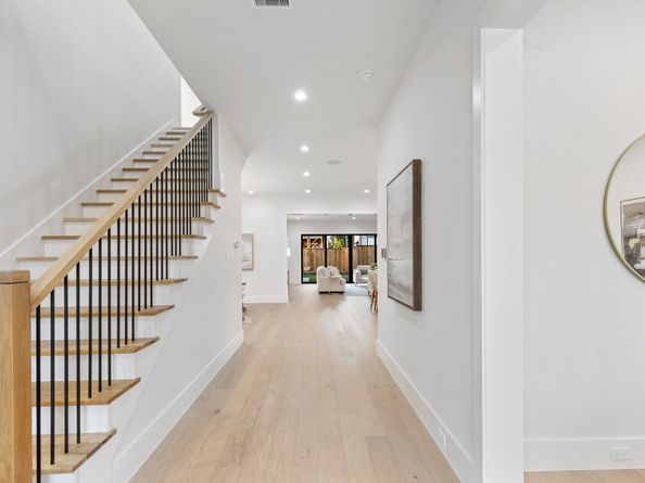 1526 Wakefield Drive, Houston TX 77018