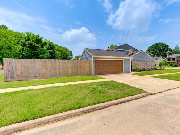15203 Mcconn Street, Houston TX 77598