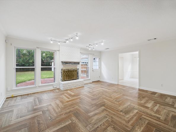 2011 Riverlawn Drive, Houston TX 77339