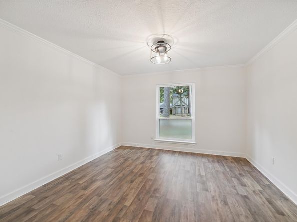 2011 Riverlawn Drive, Houston TX 77339
