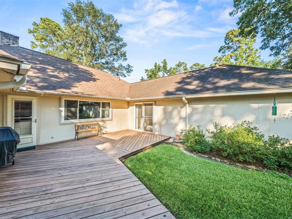 2230 Riverlawn Drive, Kingwood TX 77339