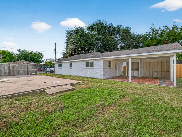 4208 Europa Street, Houston TX 77022