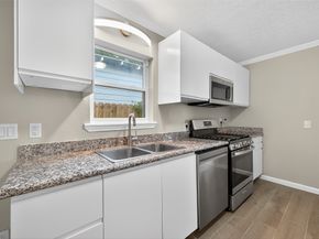 4208 Europa Street, Houston TX 77022