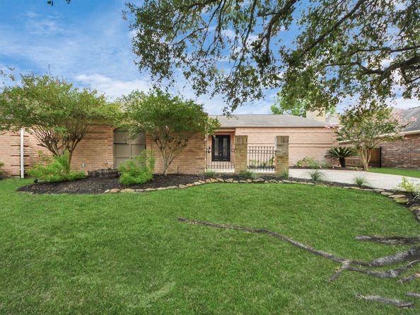 11602 Aspenway Drive, Houston TX 77070