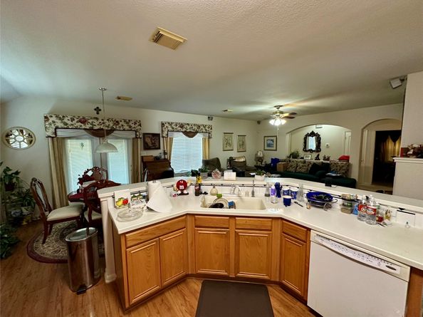 4902 Quiet Canyon Drive, Friendswood TX 77546