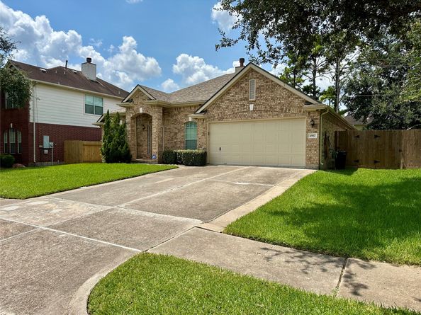 4902 Quiet Canyon Drive, Friendswood TX 77546