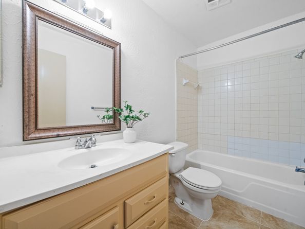 4156 Belle Park Drive 4156, Houston TX 77072