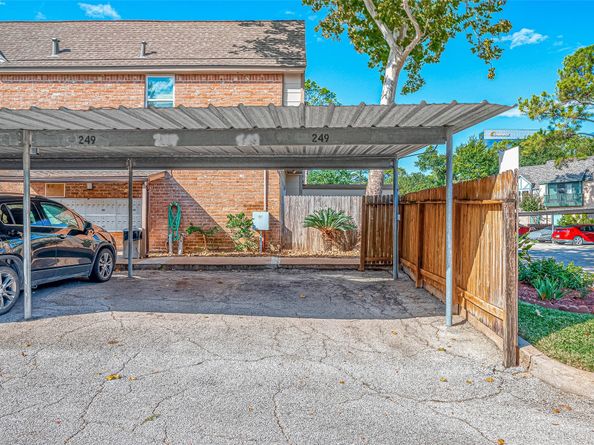 820 Threadneedle Street 249, Houston TX 77079