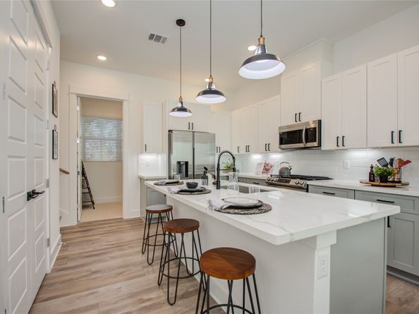 4329 Arlington Street, Houston TX 77022