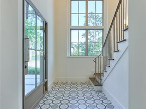 1570 Cheshire Lane, Houston TX 77018
