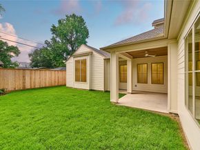 1570 Cheshire Lane, Houston TX 77018