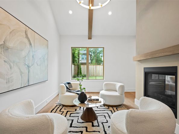 1570 Cheshire Lane, Houston TX 77018