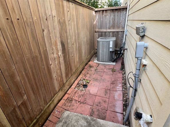 2710 Hullsmith Drive 803, Houston TX 77063