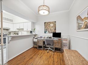 2100 Tanglewilde Street 297, Houston TX 77063