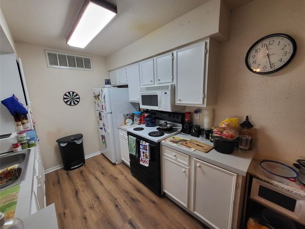 12955 Woodforest Boulevard 15, Houston TX 77015