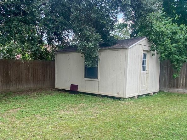 17902 Autumn Hills Drive, Houston TX 77084