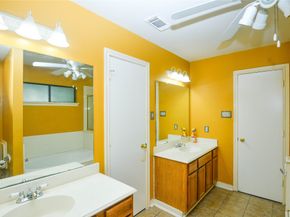 17902 Autumn Hills Drive, Houston TX 77084