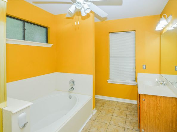 17902 Autumn Hills Drive, Houston TX 77084